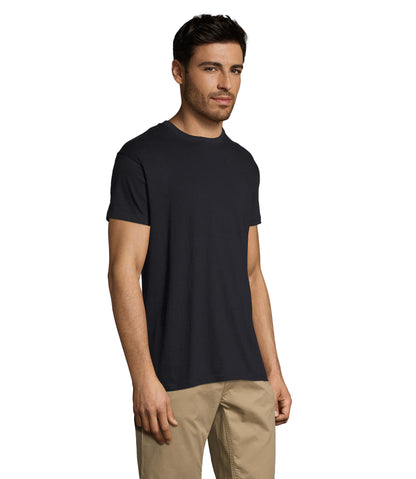 T-shirt unissexo de cor azul marinho